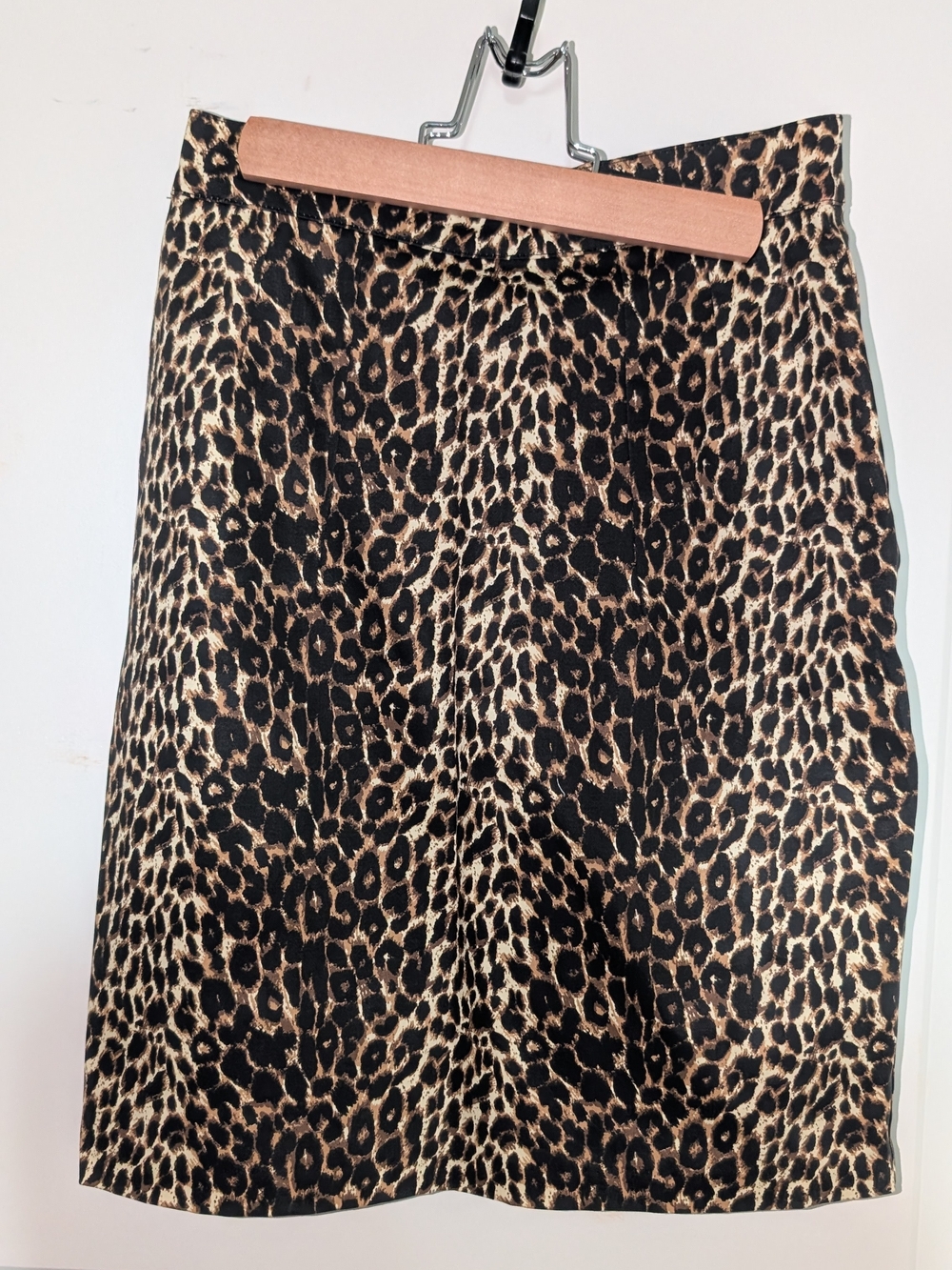 Vixen Pencil Skirt in Wild Leopard Print - Vixen by Micheline Pitt